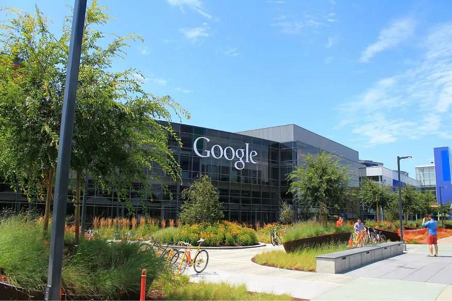 The Godfather of AI, Geoffrey Hinton Keluar dari Google