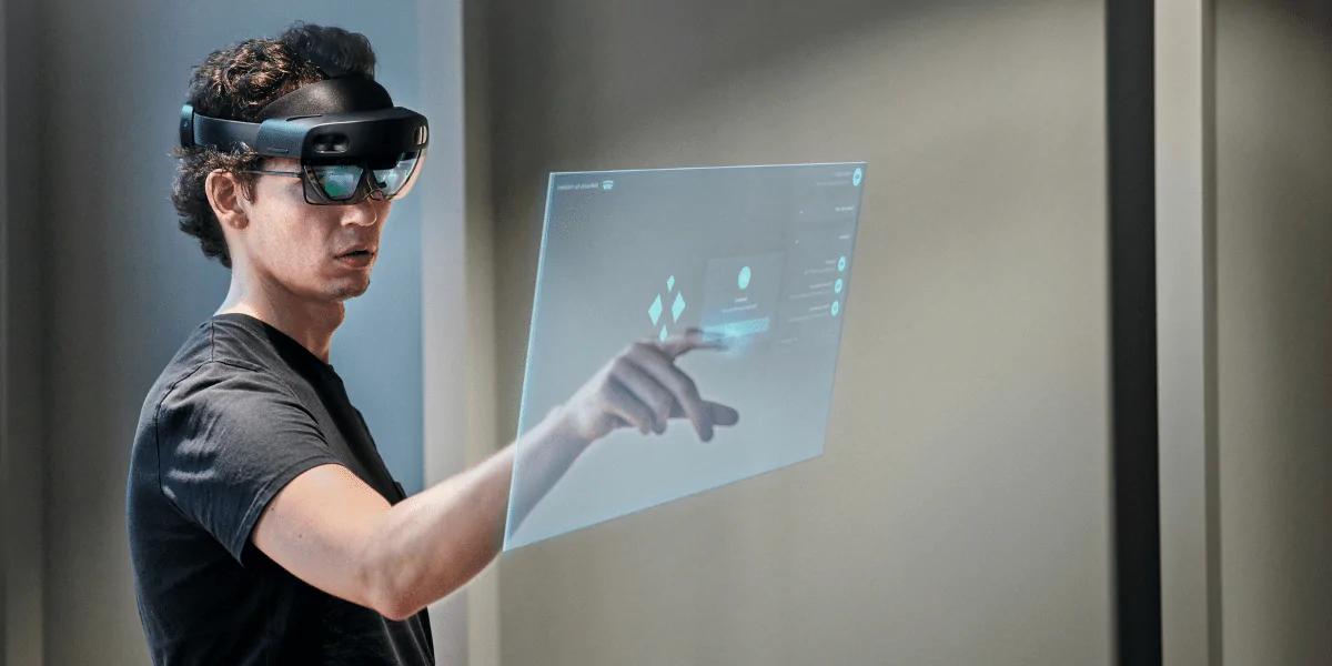Microsoft Mematenkan Layar MicroLED Baru untuk Penerus HoloLens 2